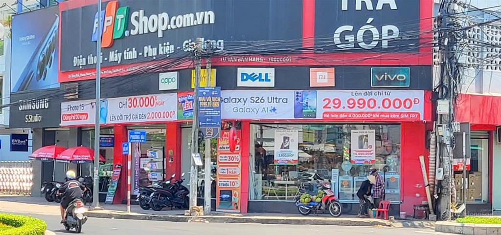 Cho thuê mặt bằng góc thống nhất  phương sài, vị trí siêu đẹp