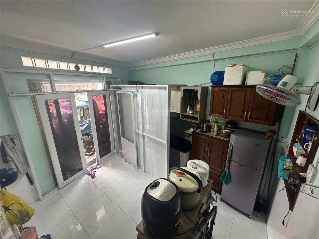 Nhà 2 tầng phước hải, nha trang  cách đường phùng thế tài vài bước chân  giá chỉ 3 tỷ