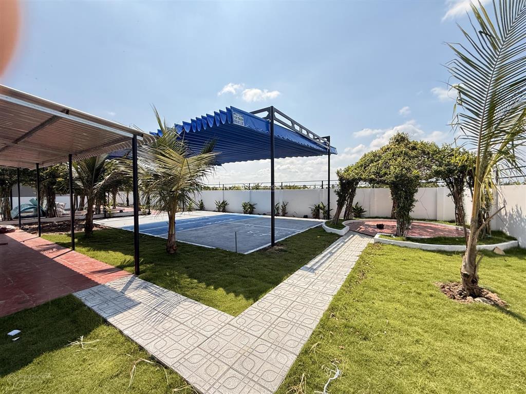 Cần bán nhà vườn 886m2 full thổ cư mặt tiền đường ô tô mới xây 100% chất nghĩ dưỡng tại long an