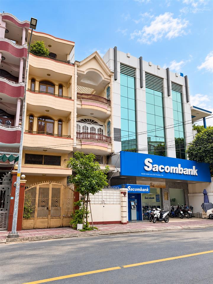 Nhà mtkd chợ lớn  ngay ngã tư bình phú  kế bên sacombank  chỉ 16.2 tỷ