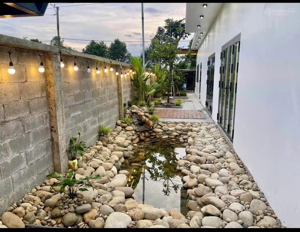 849,5m2 nhà có khuôn viên cây xanh mận xoài nho shr ngang 22m2 giá 1,6 tỷ. 0902 713 ***