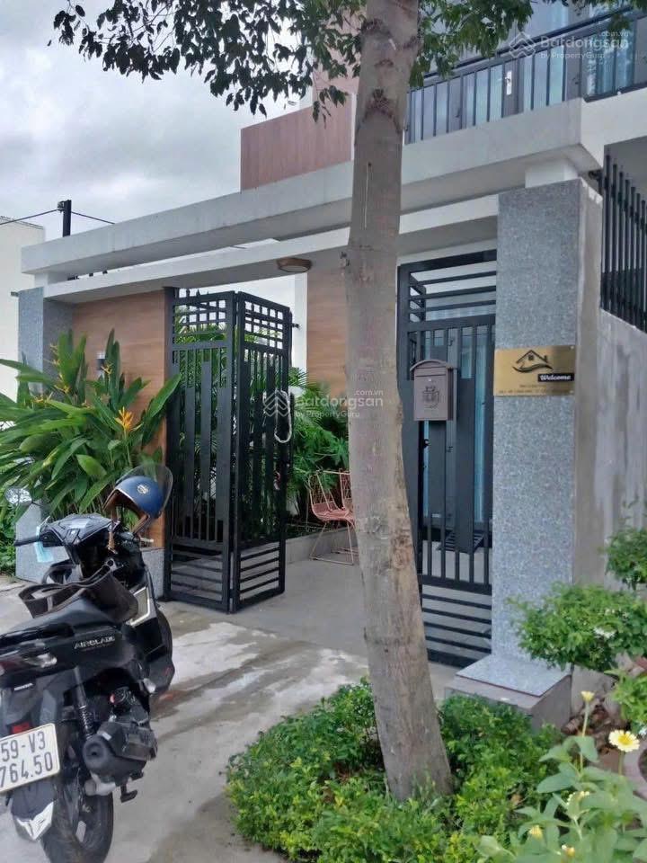 Thanh lý gấp nhà xã tân nhựt, bình chánh dt 100m2 giá thỏa thuận