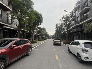 Bán căn biệt thự song lập the garden eco central park vinh.