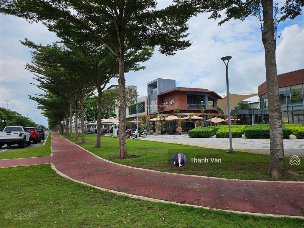 Hàng swan park giá cực tốt đảm bảo khó tìm thấy từ 4,5 tỷ.  0909 165 ***