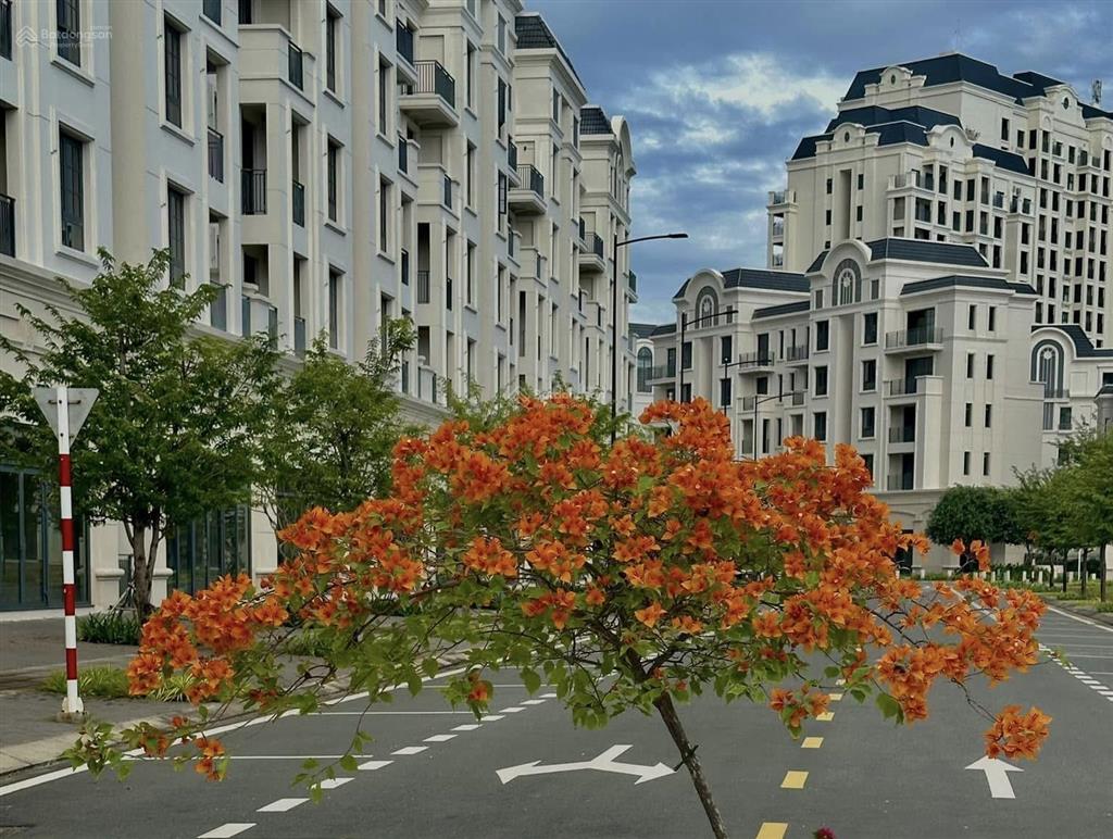 Bán nhà biệt thự đẹp tại swan bay, 10 tỷ, 160m2,  0909 165 ***