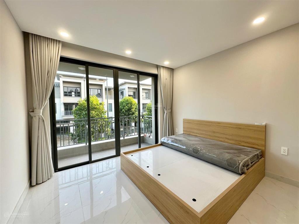 Cho chuyên gia thuê nhà mới tại swanpark nhơn trạch.  0909 165 ***