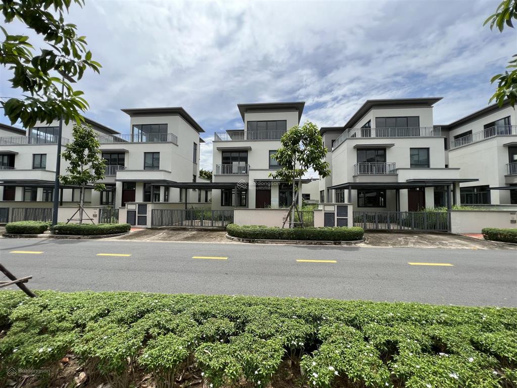 Nắm chính chủ hàng chuyển nhượng bt swan bay, hotline 0909 165 ***