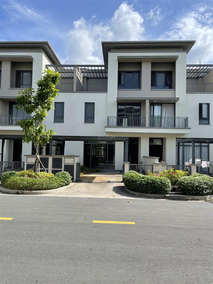 Hot! nắm chính chủ nhiều hàng chuyển nhượng bt swan park, hotline 0909 165 ***