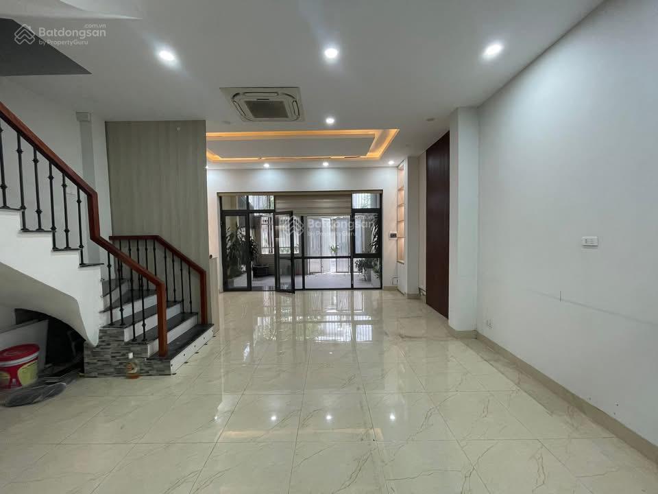 Cho thuê nhà liền kề xuân phương