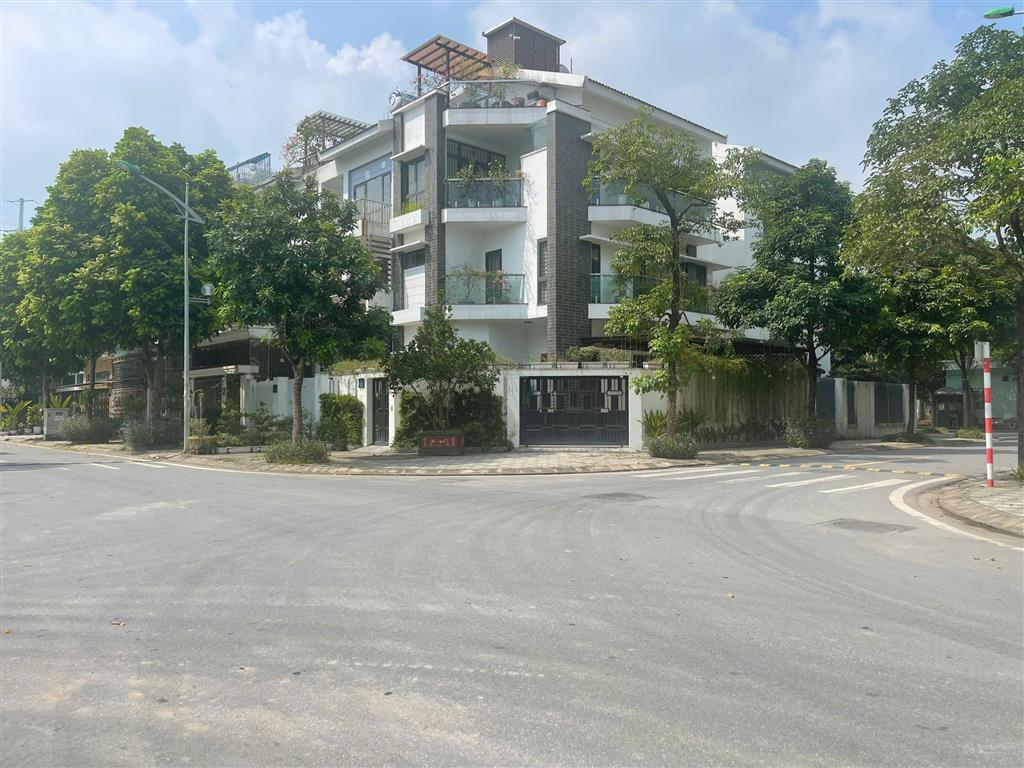 Bán biệt thự đơn lập khu đô thị foresa  tasco xuân phương, giá tốt,  0943 926 ***