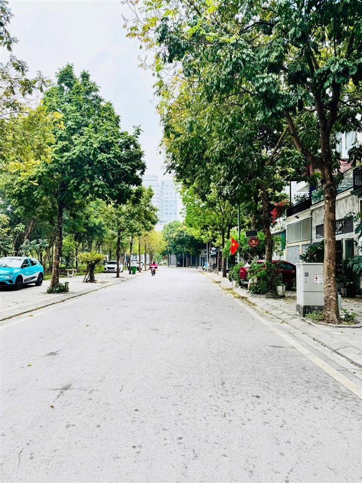 Bán biệt thự bt15 khu đô thị tasco xuân phương, giá tốt