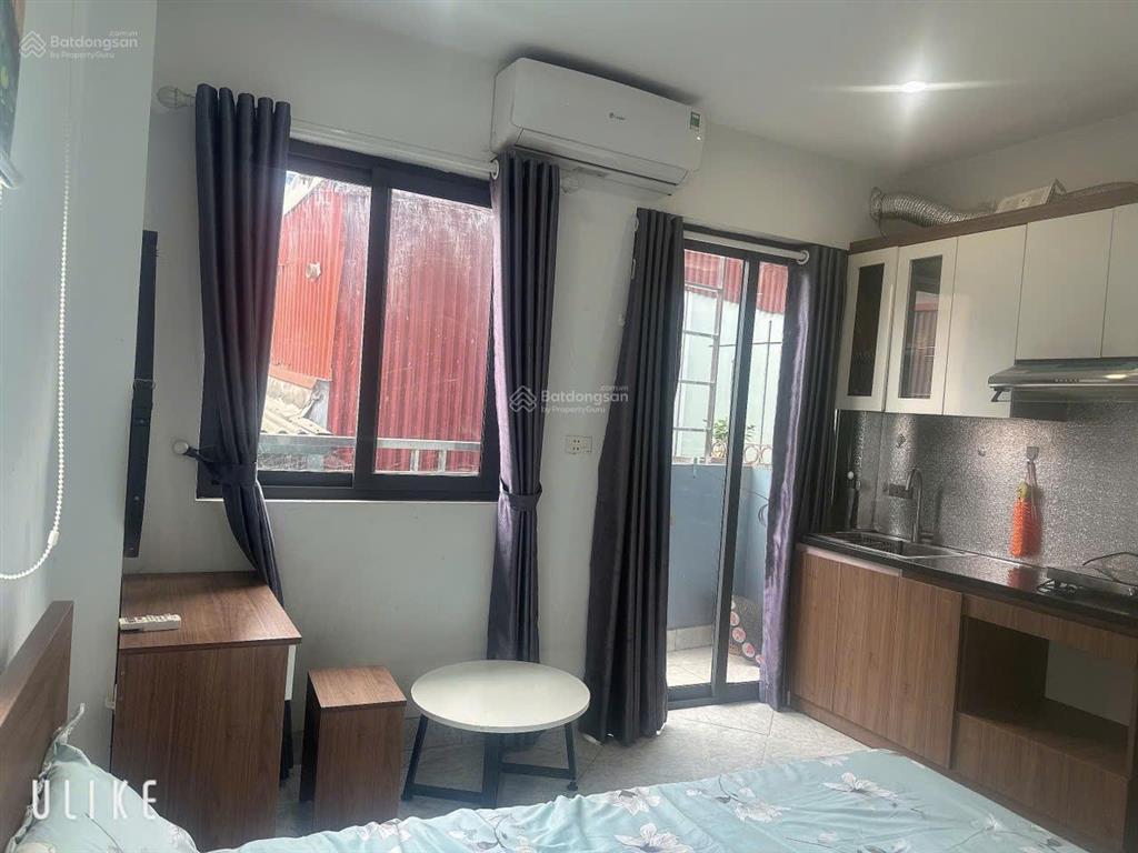 Cho thuê căn hộ dịch vụ cao cấp, có ban công, full đồ, giá còn 4.xtr nhà mới xây xong 136 quan nhân