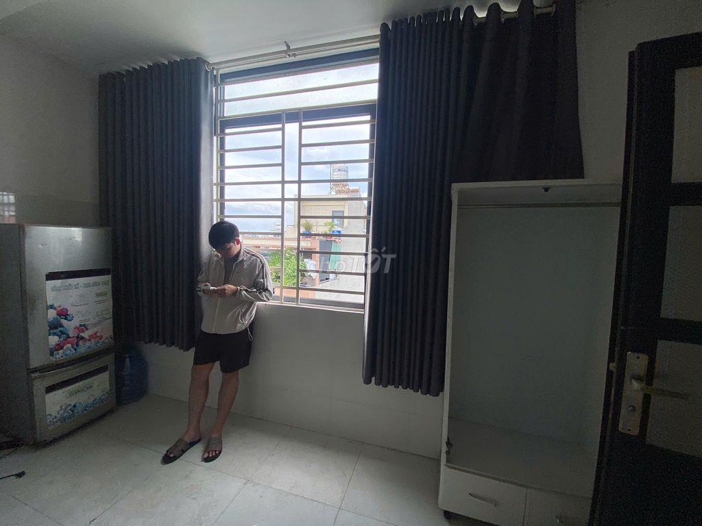 Chính chủ cho thuê căn góc 2 cửa sổ - Gần chợ - Trường - Tại Gò Vấp