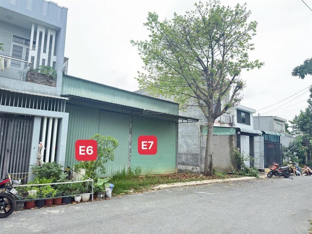 Bán lô đất đường nhựa 9m châu long nguyễn xiển đối diện vinhomes, vị trí đẹp giá thương lượng chủ