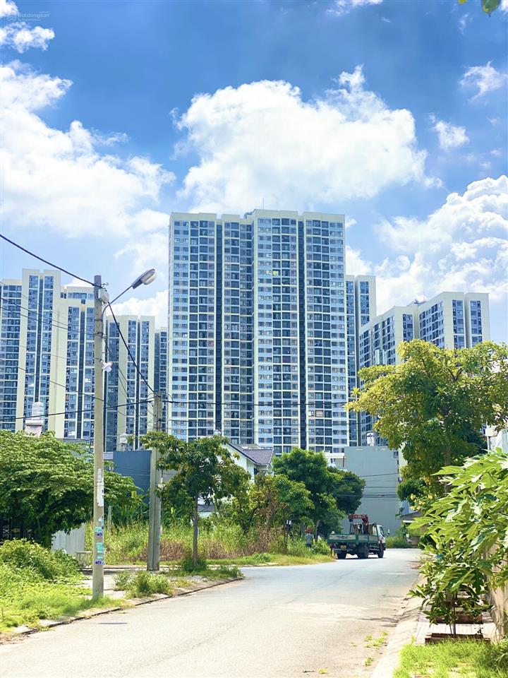 Bán lô đất đường nhựa 9m châu long nguyễn xiển đối diện vinhomes, vị trí đẹp giá thương lượng chủ