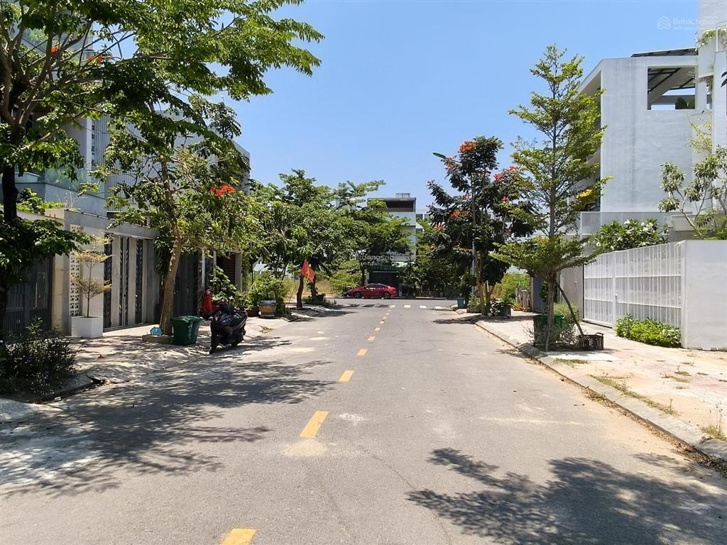 Bán đất nam hoà xuân đường bờ quan 6 gần đảo kim cương b2.16 lô x giá 6ty1.  0932 558 ***