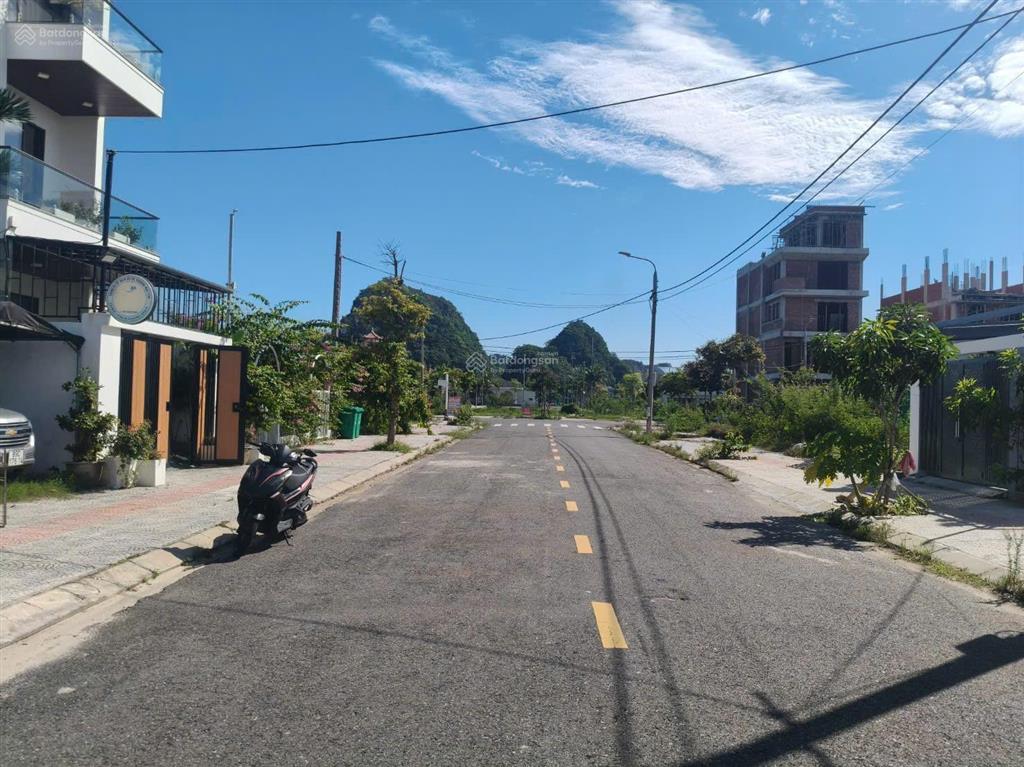 Bán đất đầm sen nam hòa xuân b2.116 lô 3x cạnh công viên giá 4ty3.  0932 558 ***