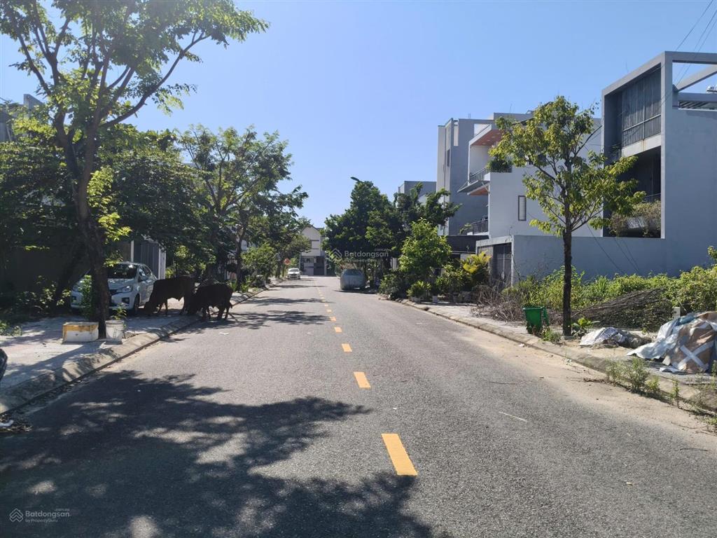 Bán đất nam hòa xuân đường 7m5 hói kiểng 2 b2.30 lô 2 sát góc giá 4ty7.  0932 558 ***
