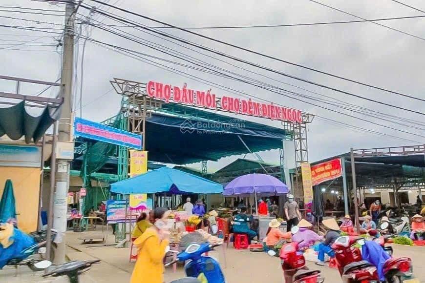 Sụp hầm. bán nhanh lô đường 27m. thái thị bôi ngay chợ.dt 147m giá 3  0905 696 ***