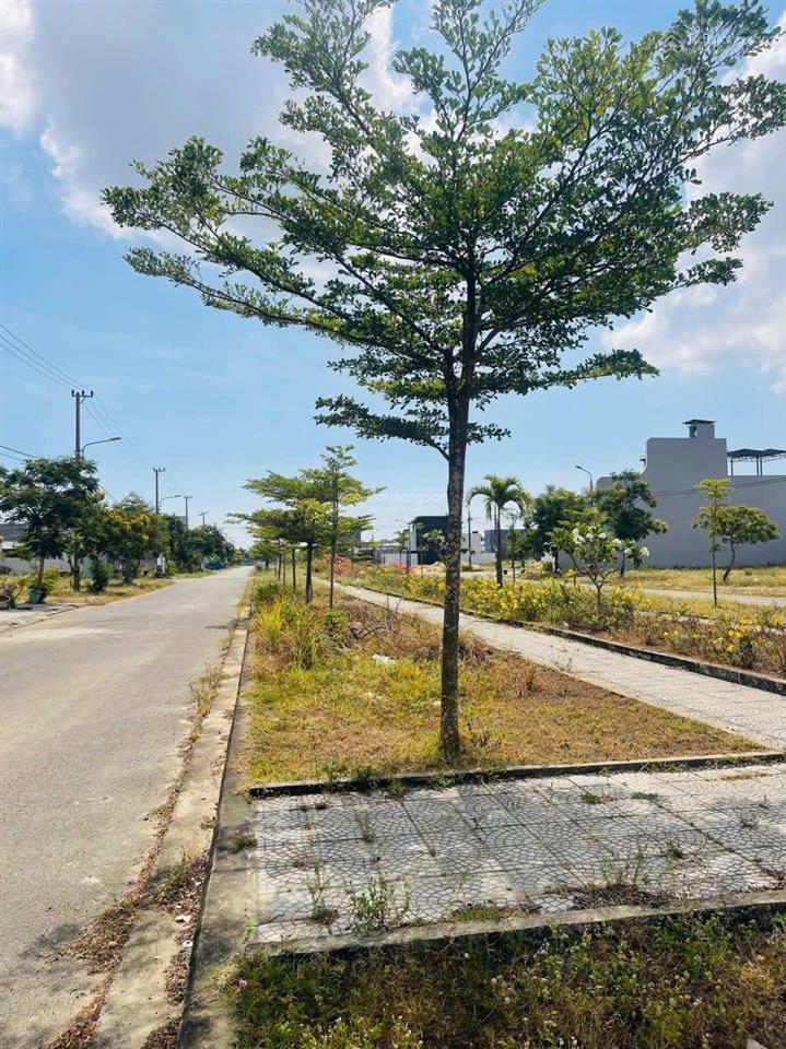 Thanh lý gấp! chào lô ngay chợ điện ngọc dt 147 m2 đường 40m giá 3.3 tỷ,  0905 696 ***