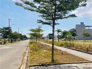 Thanh lý gấp! chào lô ngay chợ điện ngọc dt 147 m2 đường 40m giá 3.3 tỷ,  0905 696 ***