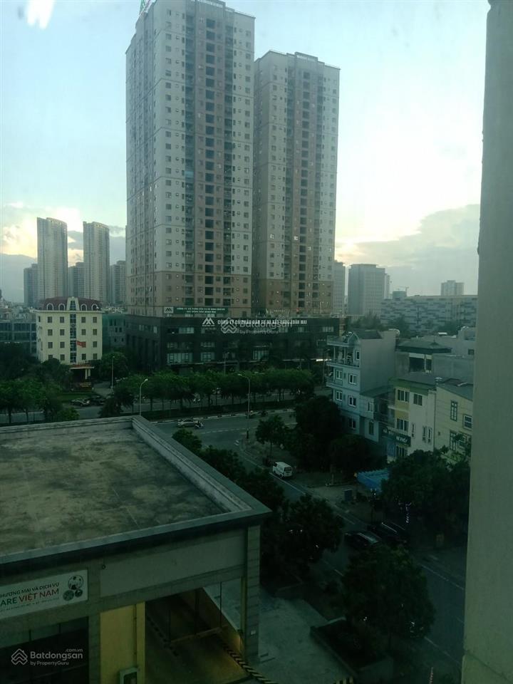 Cần bán gấp căn hộ huyndai ct2 2 ngủ full đồ giá 7,8 tỷ có thương lượng và gia lộc.  0984 204 ***