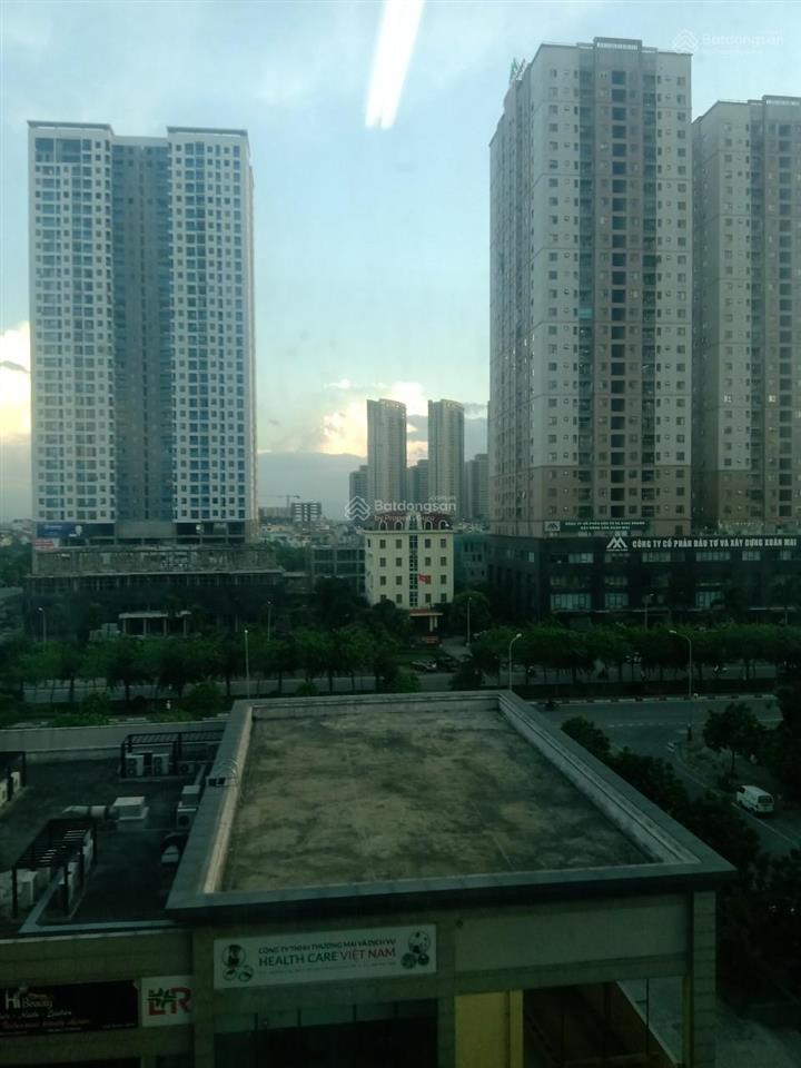 Cần bán gấp căn hộ huyndai ct2 2 ngủ full đồ giá 7,8 tỷ có thương lượng và gia lộc.  0984 204 ***