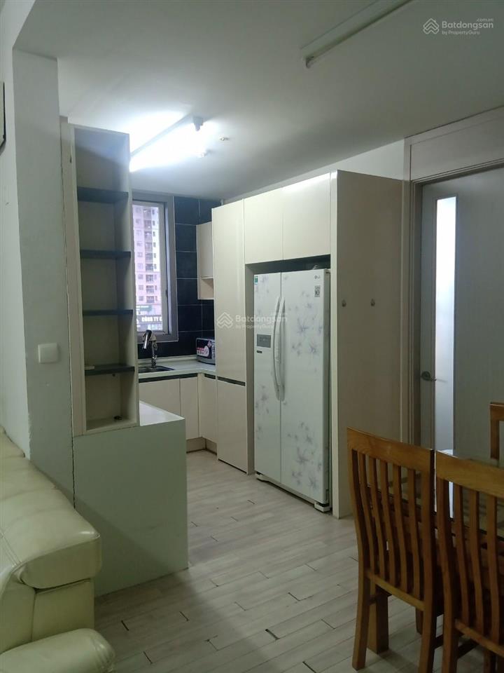 Cần bán gấp căn hộ huyndai ct2 2 ngủ full đồ giá 7,8 tỷ có thương lượng và gia lộc.  0984 204 ***