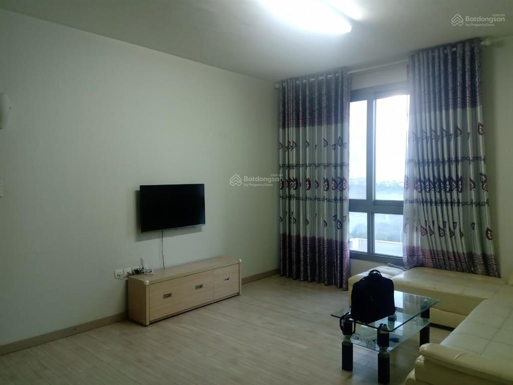 Cần bán gấp căn hộ huyndai ct2 2 ngủ full đồ giá 7,8 tỷ có thương lượng và gia lộc.  0984 204 ***