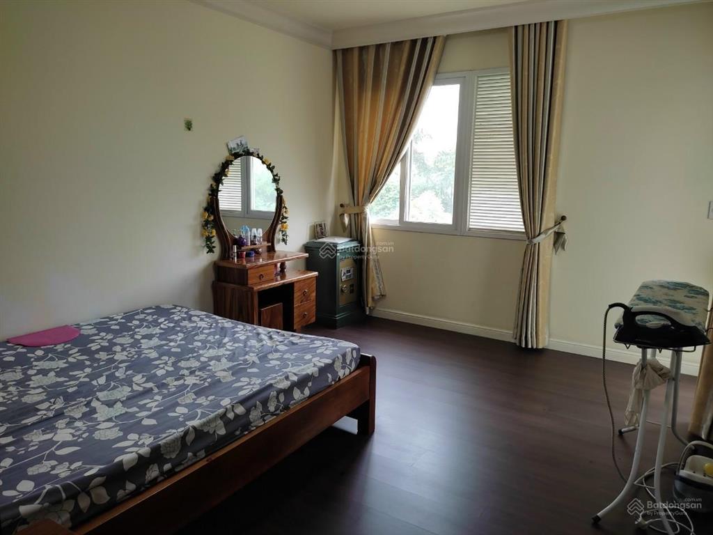 Trống sẵn, chủ nhà đi nước ngoài cần cho thuê liền kề splendora chỉ 17 tr sơn mới  0984 204 ***