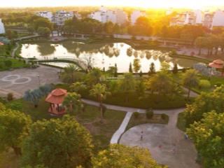 Bán lô đất five star eco city  đối diện hồ sen