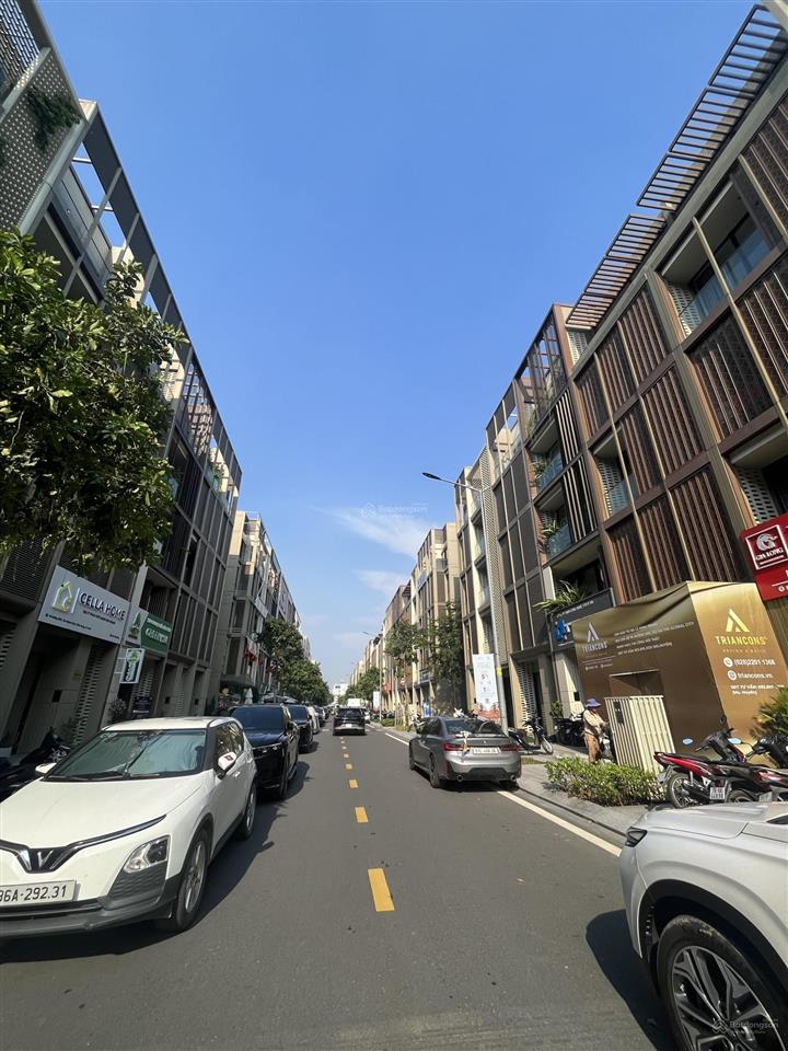 Cần bán gấp căn nhà liền kề thương mại mặt tiền rộng rãi soho, 5 tầng tại the global city giá 29 tỷ