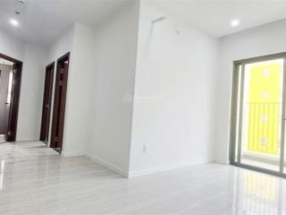 Cho thuê căn góc view hồ đá siêu đẹp, cực kỳ hiếm giá ưu đãi tại tháp emerald  bcons city