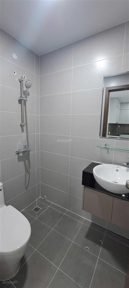 Cho thuê căn hộ 2pn 2wc bcons city view công viên, gần trường b school  giá chỉ 6tr/th