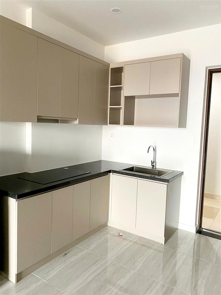 Căn hộ tầng 19 view triệu đô nhưng giá thuê chỉ bằng phòng trọ cao cấp!