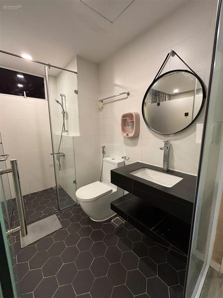 Cho thuê btnv, dt 120m2, 4 tầng, full nội thất đẹp tại khu đô thị việt hưng, p. việt hưng, hn