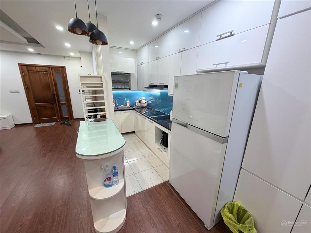 Cho thuê căn hộ chung cư đông đô, hoàng quốc việt, cầu giấy, dt 110m2, 3 ngủ full nội thất đẹp