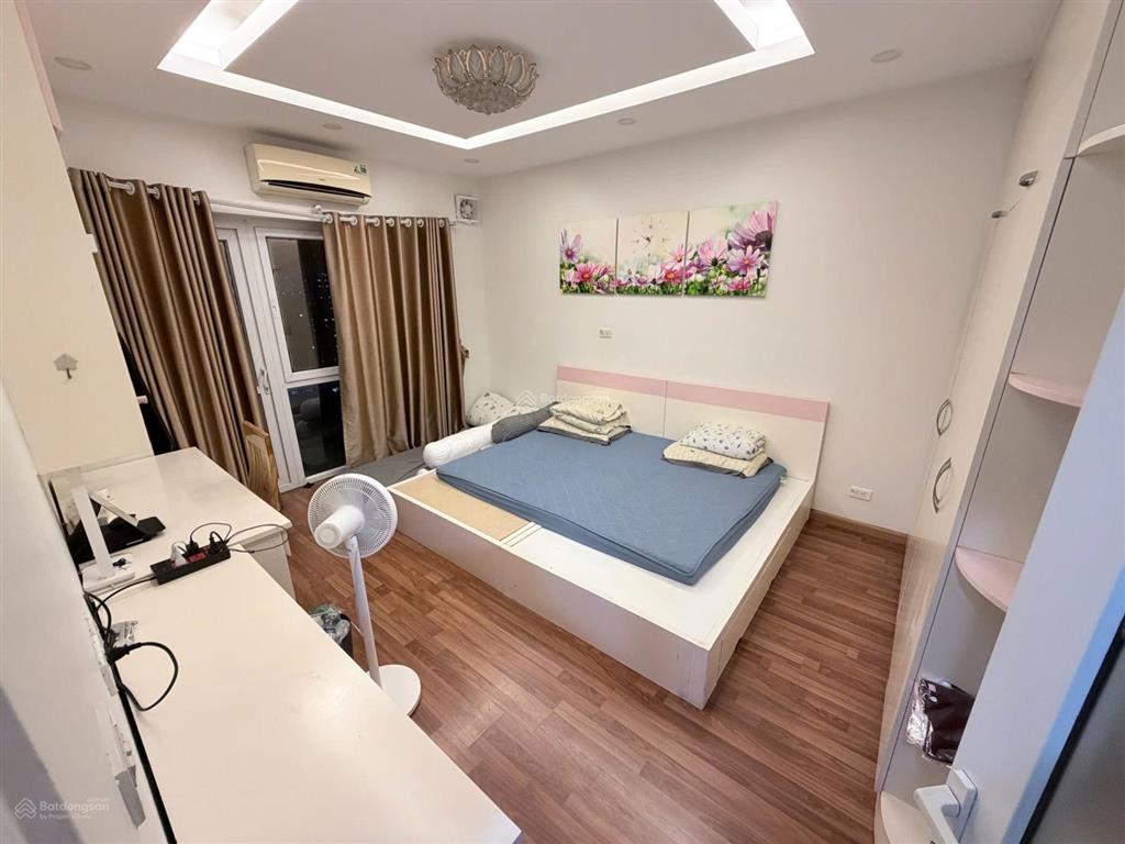 Cho thuê căn hộ chung cư đông đô, hoàng quốc việt, cầu giấy, dt 110m2, 3 ngủ full nội thất đẹp