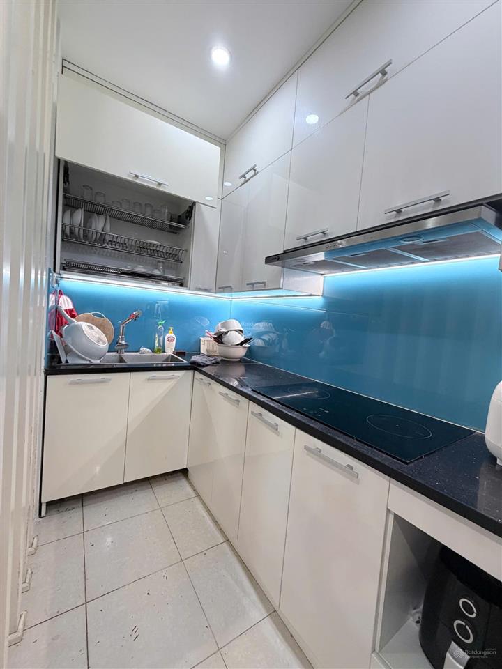 Cho thuê căn hộ chung cư đông đô, hoàng quốc việt, cầu giấy, dt 110m2, 3 ngủ full nội thất đẹp
