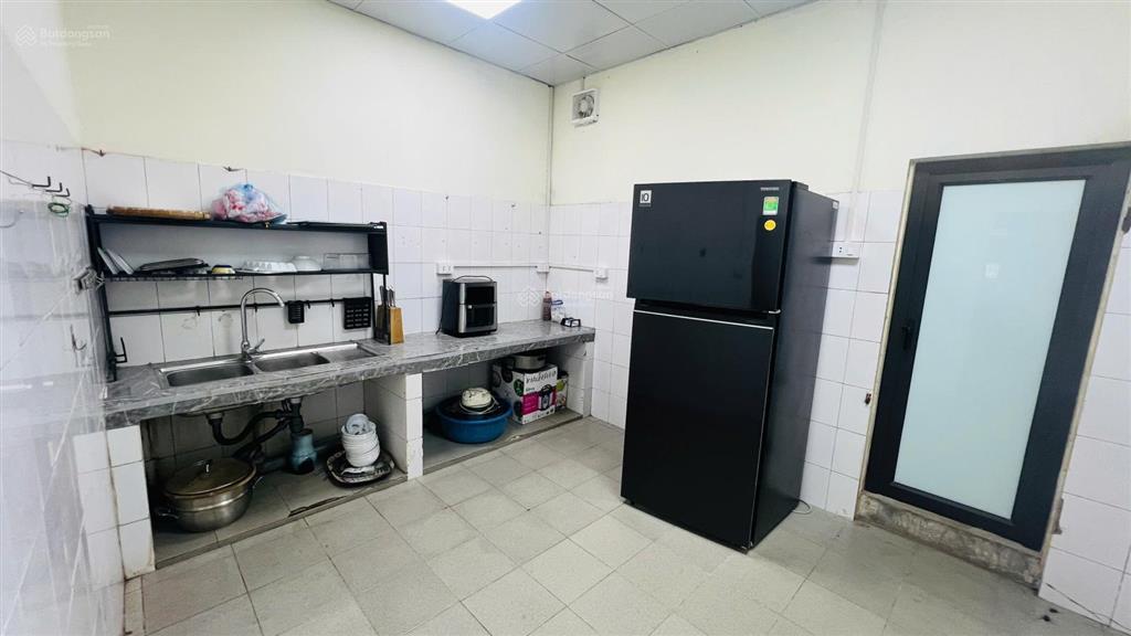 Cho thuê nhà riêng trong ngõ, phố yên lãng, dt 70m2, 2 tầng, giá 10.5tr/tháng