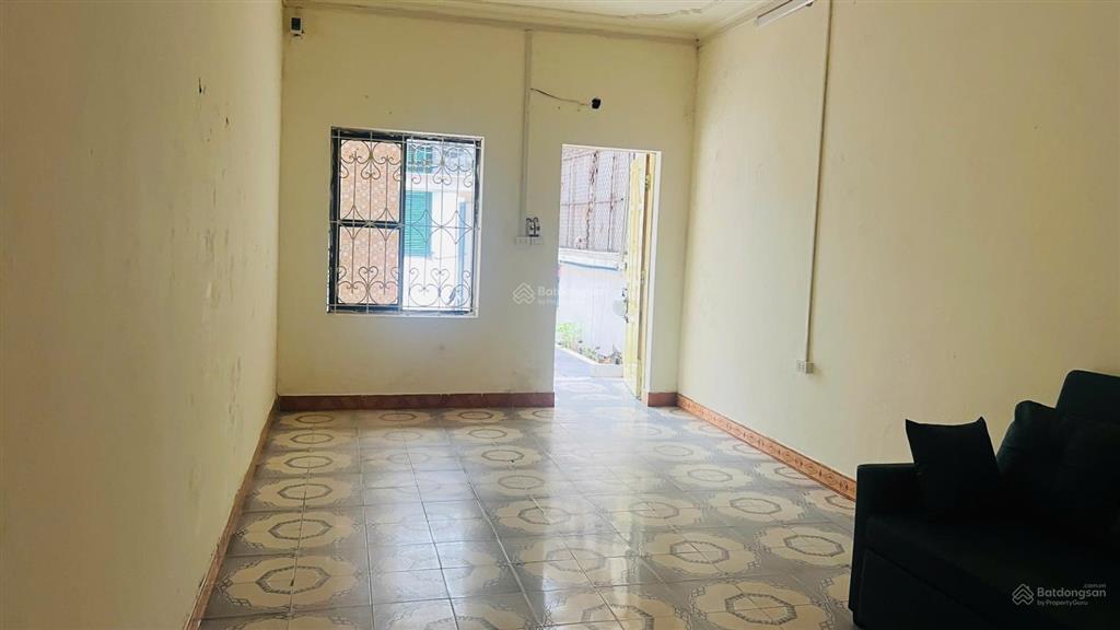 Cho thuê nhà riêng trong ngõ, phố yên lãng, dt 70m2, 2 tầng, giá 10.5tr/tháng
