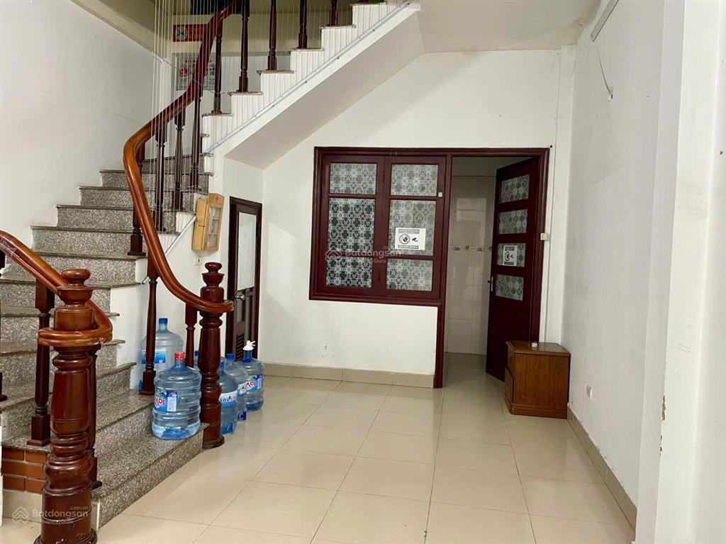 Cho thuê nhà riêng phố yên lãng, đống đa, 40m2, 5 tầng, 14tr/tháng