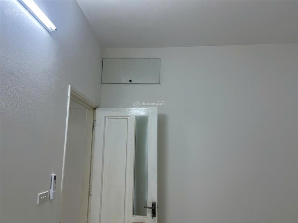 Cho thuê chung cư ct2 xuân la, tây hồ, 65m2, 2 ngủ, đồ cơ bản, 10tr