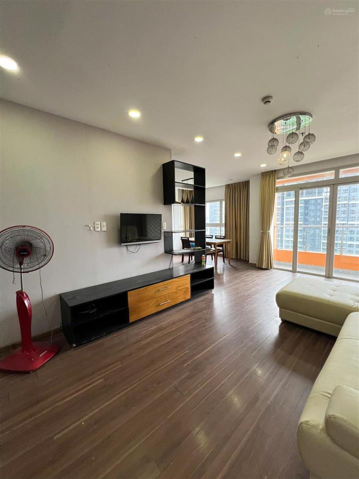 Em cho thuê căn hộ dragon hill  3pn nhà nội thất cơ bản giá 12tr. dọn vào ở ngay
