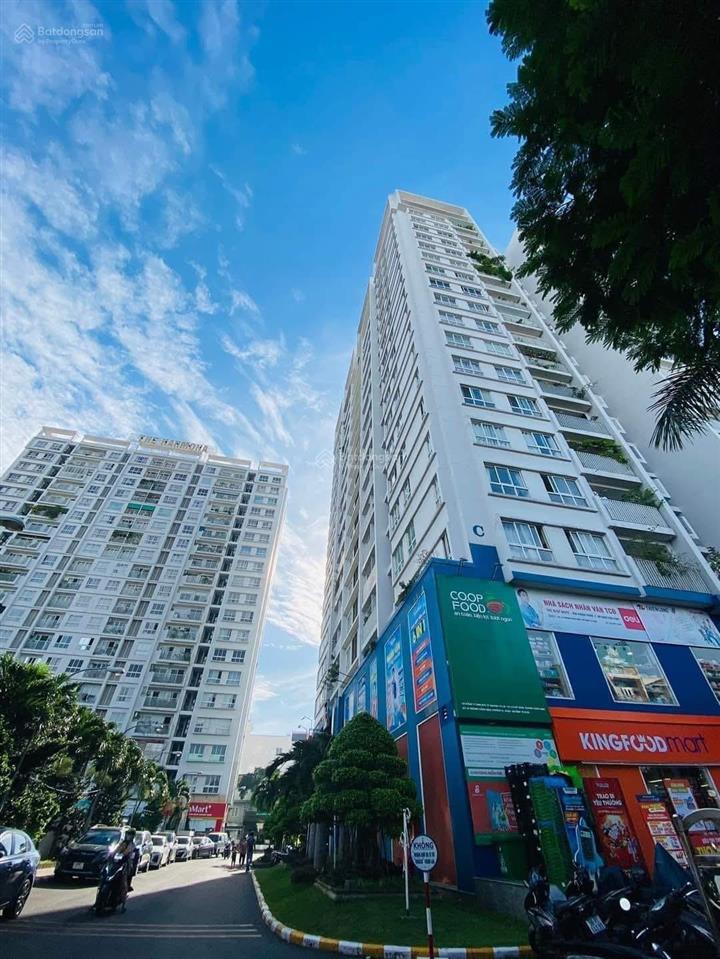 Bán căn hộ đẹp, nhiều tiện ích tại the harmona  tân bình.  0938 990 ***