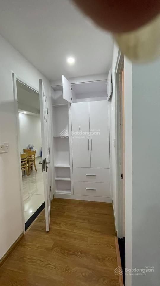 Chính chủ cần bán gấp căn hộ 2pn chung cư melody âu cơ.  0938 990 ***