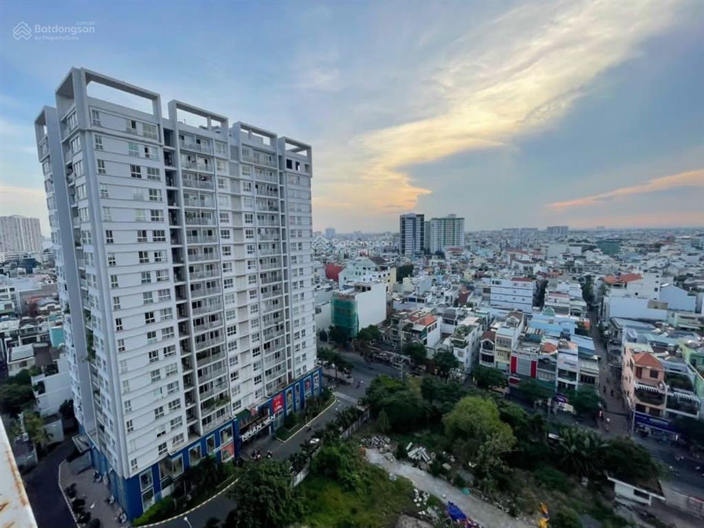 Cho thuê căn hộ 3pn full nội thất the harmona tân bình.  0938 990 ***
