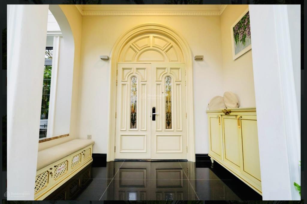 The villas đơn lập giá vinhomes central park