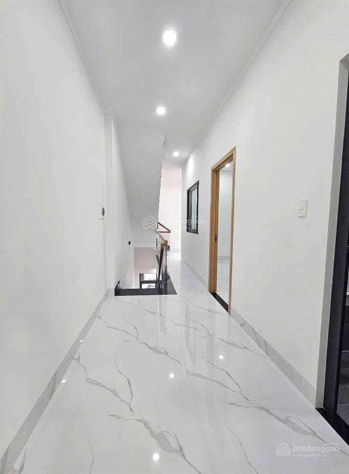 Nhà 2 lầu định hoà mặt tiền dx82 nhựa vỉa hè 12m thông gần bệnh viện 500 giường. 5x25