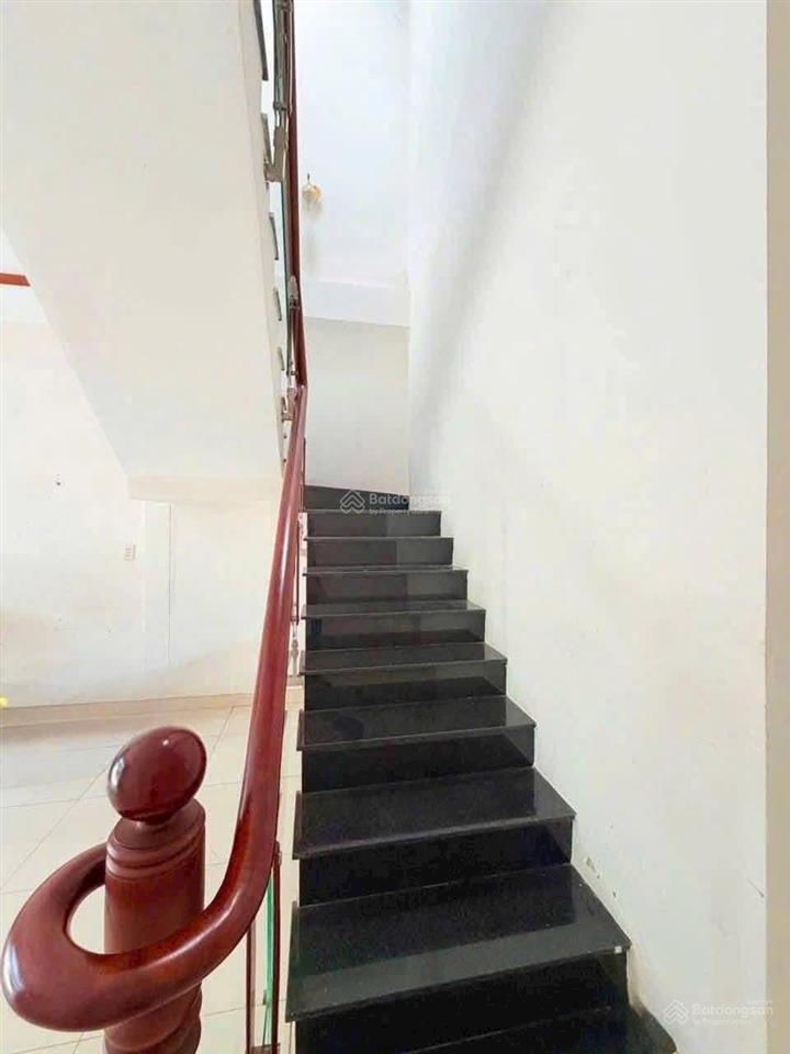 Nhà tương bình hiệp nhựa 6m lầu trệt sát nguyễn chí thanh nhà i hình